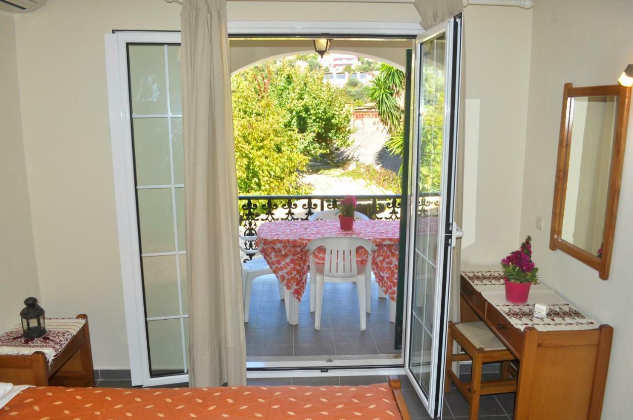 Holiday Apartment Yannis On The Beach Of Agios Gordios In Corfu 外观 照片