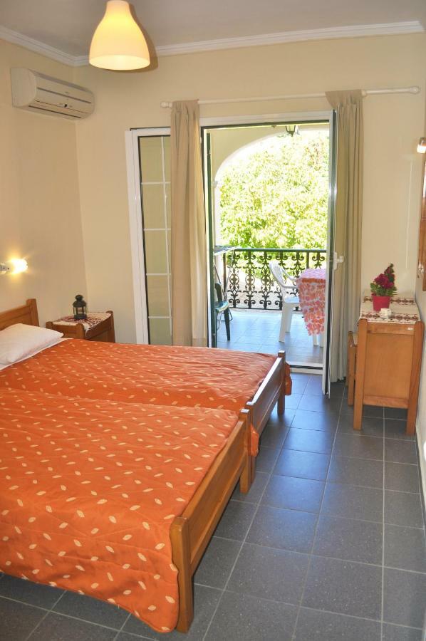 Holiday Apartment Yannis On The Beach Of Agios Gordios In Corfu 外观 照片